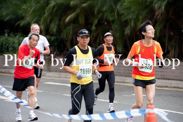 0083hkmarathon_20110220