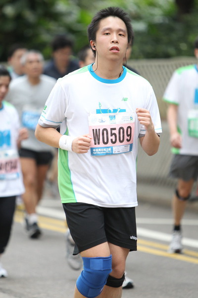 CI2E5893_SimonW