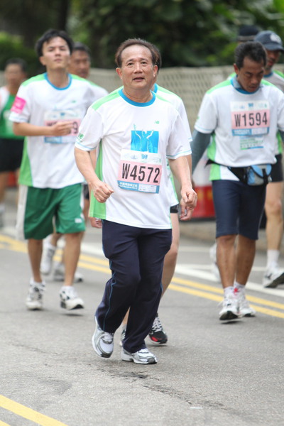 CI2E5895_SimonW