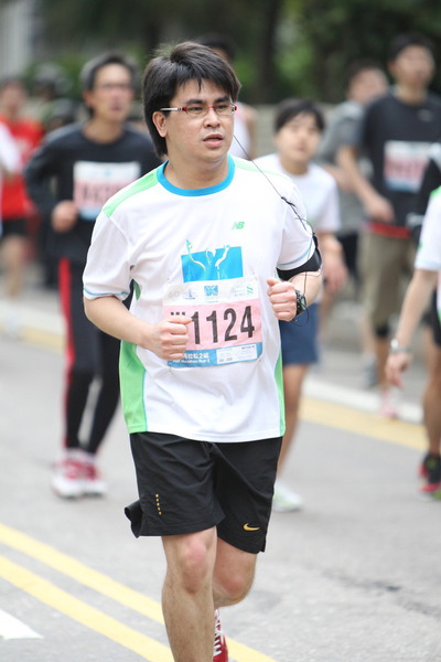 CI2E5967_SimonW