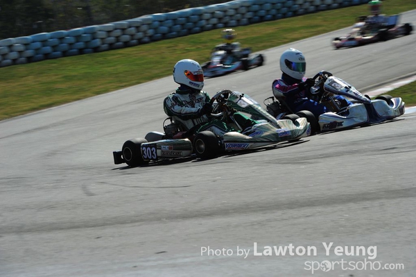 20111211_0366