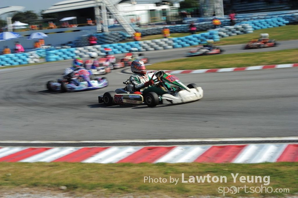 20111211_0382