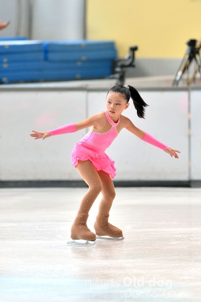 Skating (102)