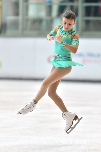 Skating (122)