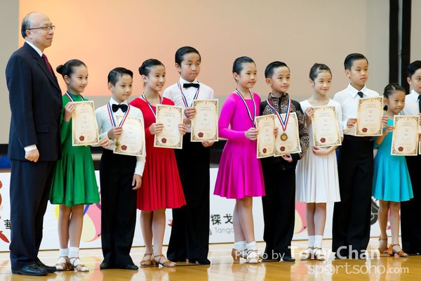 dance040