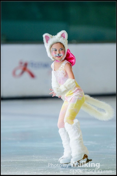 141006 Skating - 0075