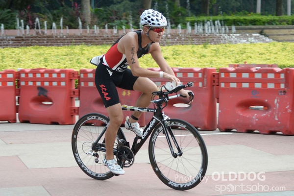 Triathlon (220)