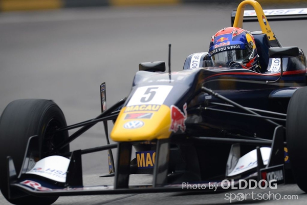 grand prix (2)
