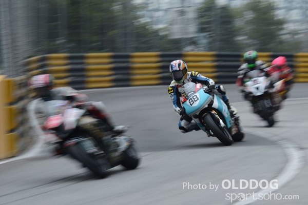 grand prix (68)
