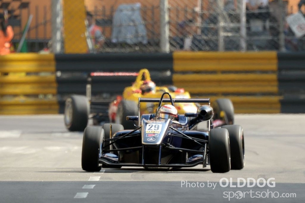 grand prix (80)