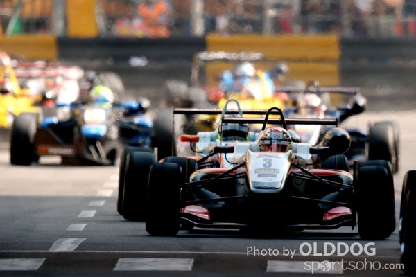 grand prix (85)