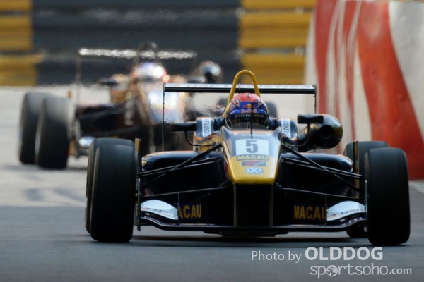 grand prix (94)