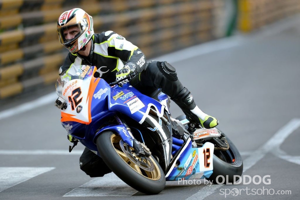 grand prix (107)