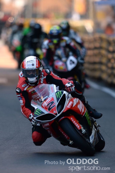 grand prix (111)