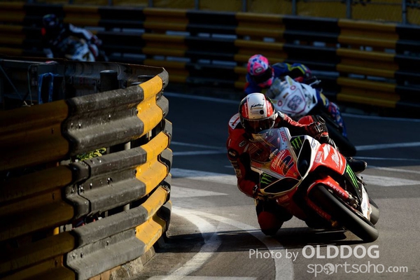 grand prix (131)
