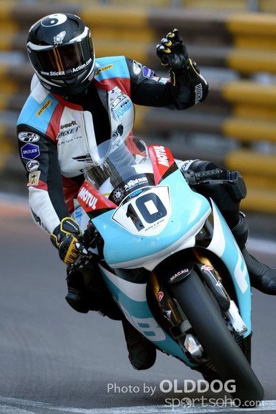grand prix (151)