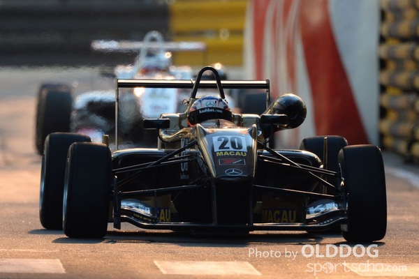 grand prix (249)