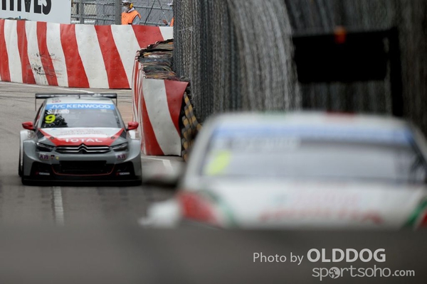 grand prix (60)