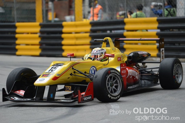 grand prix (93)