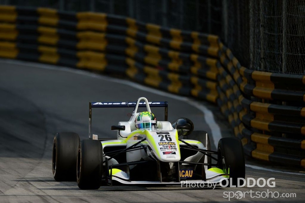 grand prix (228)