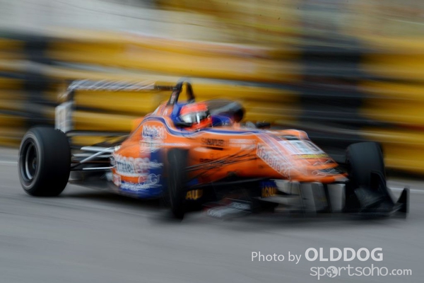grand prix (242)