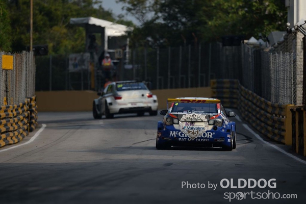 grand prix (252)