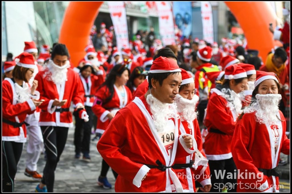 141214 Santa Run - 0036