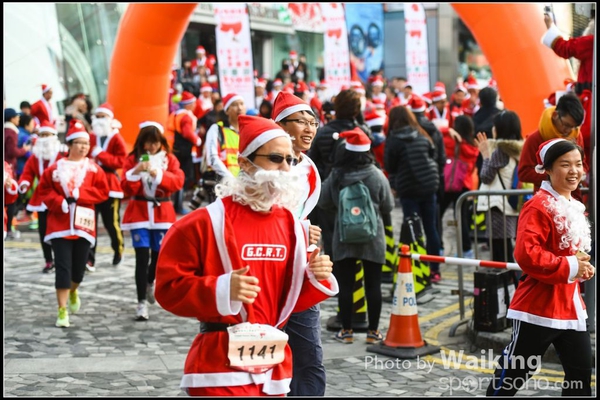 141214 Santa Run - 0040