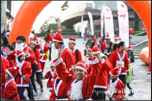 141214 Santa Run - 0055