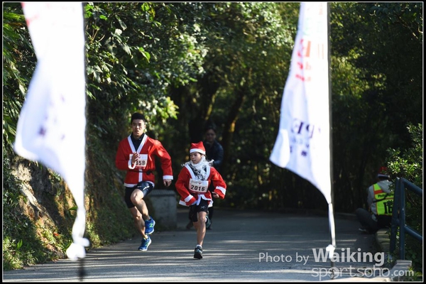 141214 Santa Run - 0066