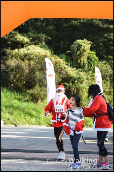 141214 Santa Run - 0110