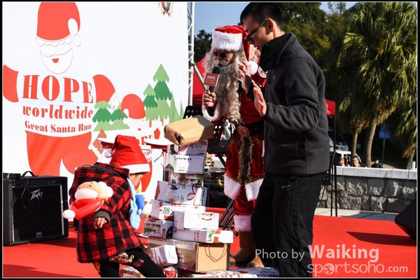 141214 Santa Run - 0233