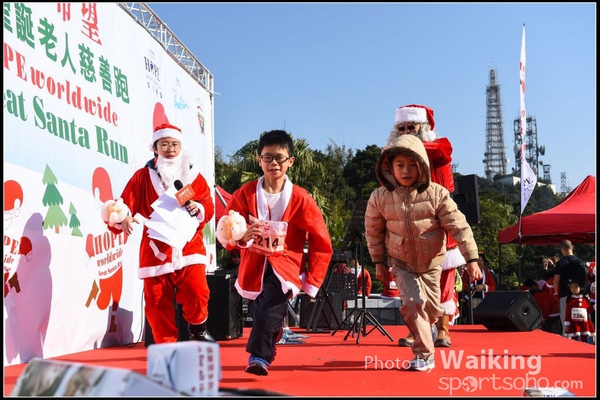 141214 Santa Run - 0240