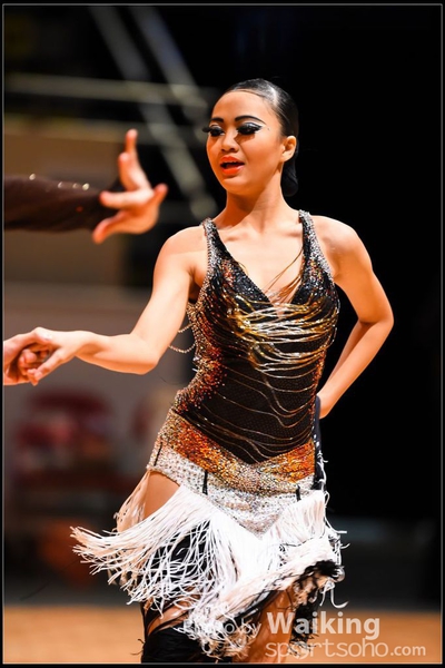 141221 Dancing - 0100