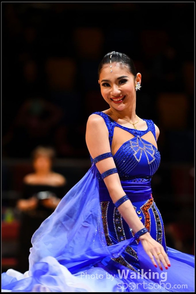 141221 Dancing - 0600