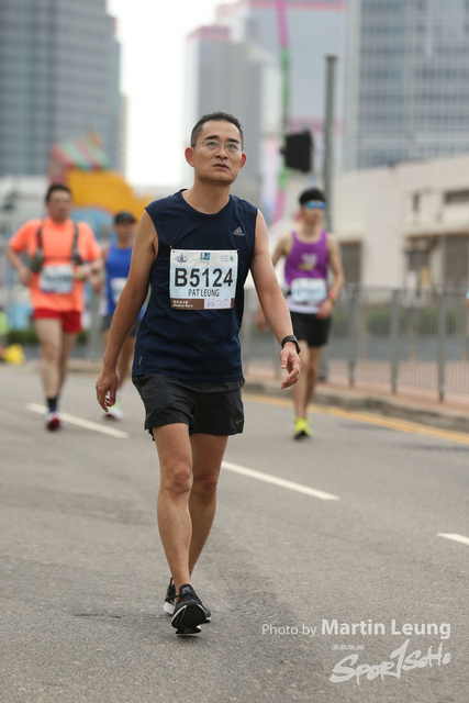 1DX_4056
