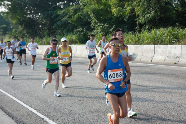 Asics 10K 2010 325