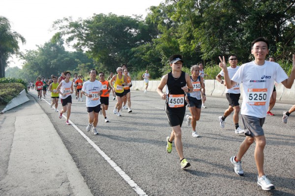 Asics 10K 2010 574