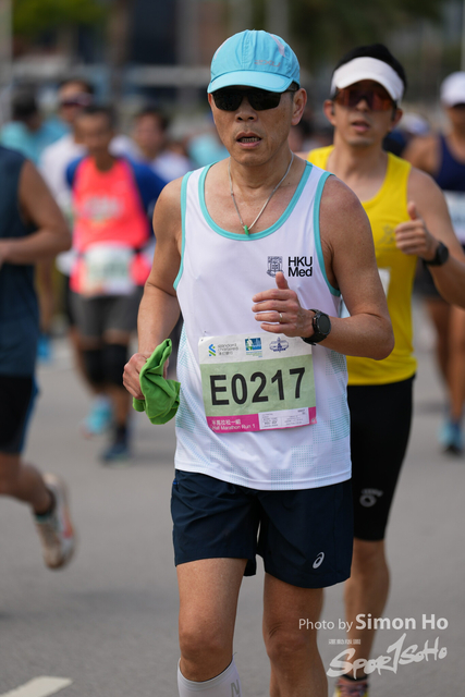 SIM02831