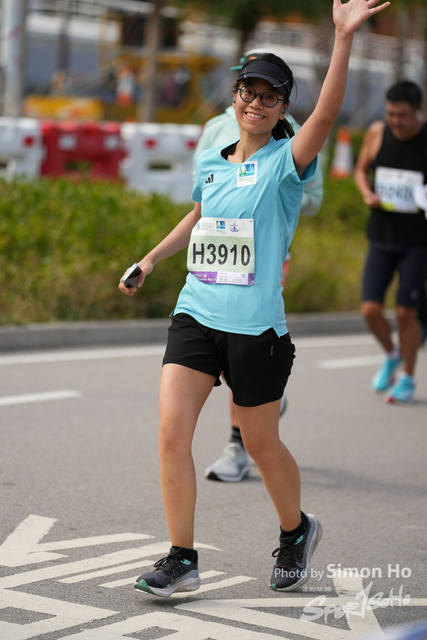 SIM03677